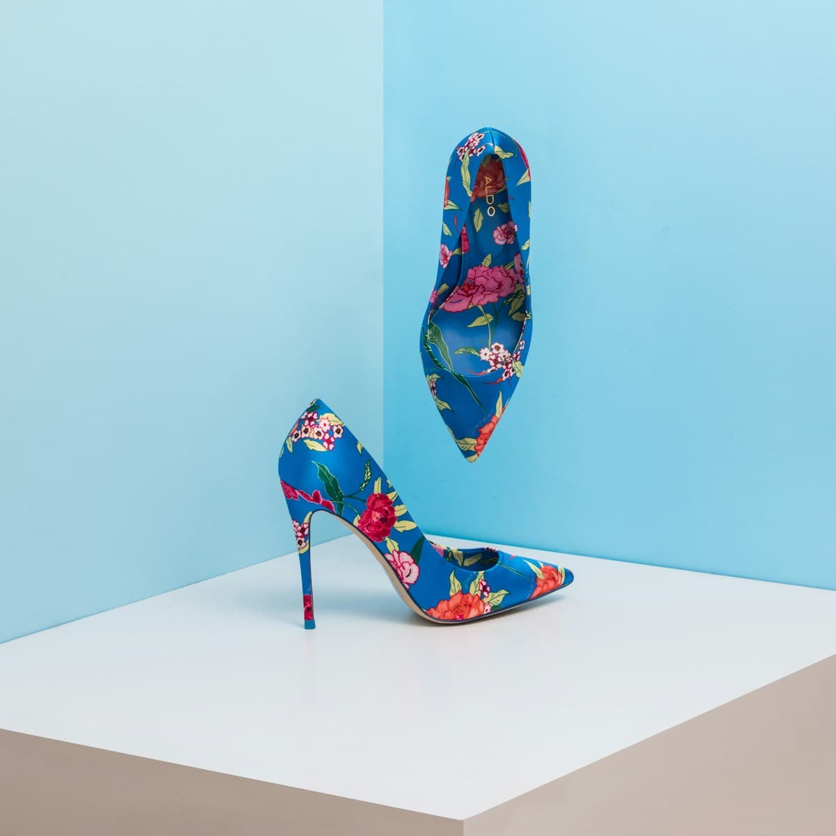 Nino Rossi Kitten Heel Pump